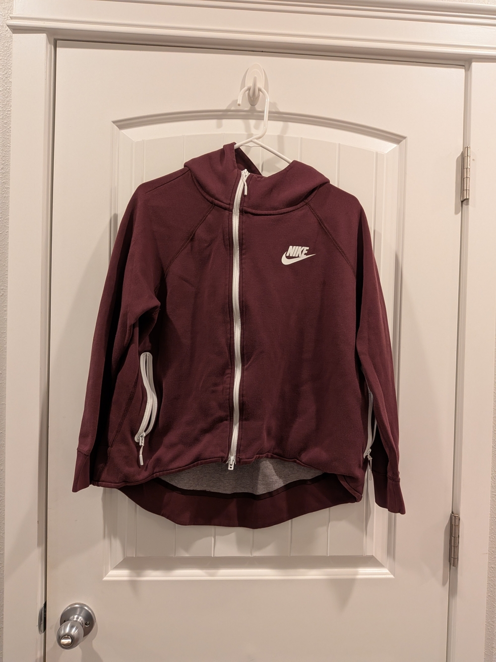 Nike Women's Burgundy Zip-Up Bomber Hooded Jacket - Picture 2 of 5